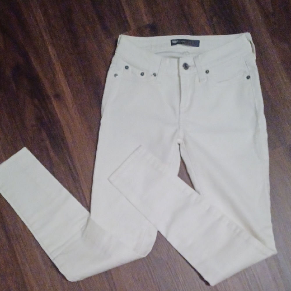 Levi's White Skinny Jeans - 25